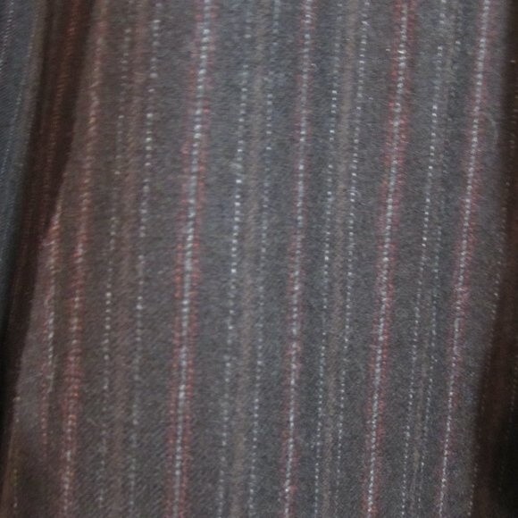 VINTAGE LIZ CLAIBORNE WOOL DRESS PANTS SIZE 8 BLACK PINSTRIPS PLEATED - Picture 3 of 10